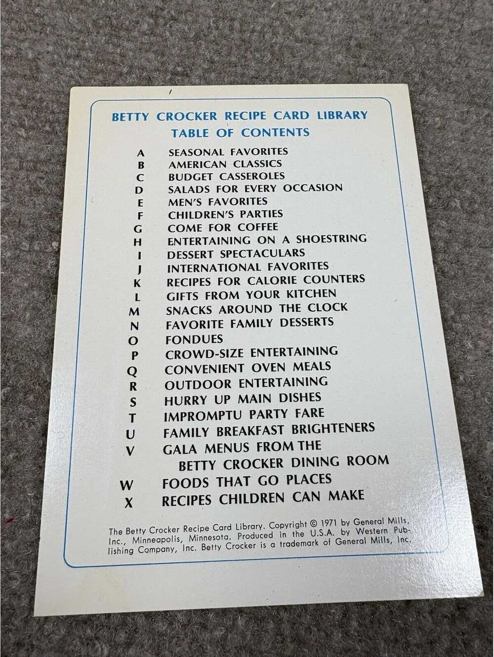 Vintage 1971 Betty Crocker Recipe Card Library Green Box *Some Recipes Missing